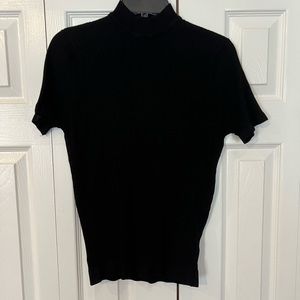 Zara muscle fit mock short sleeve shirt. Size medium